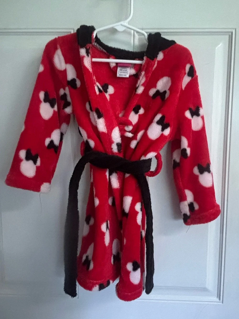 2T/3T Disney Minnie Mouse red fleece hooded bathrobe with a black tie belt. EUC